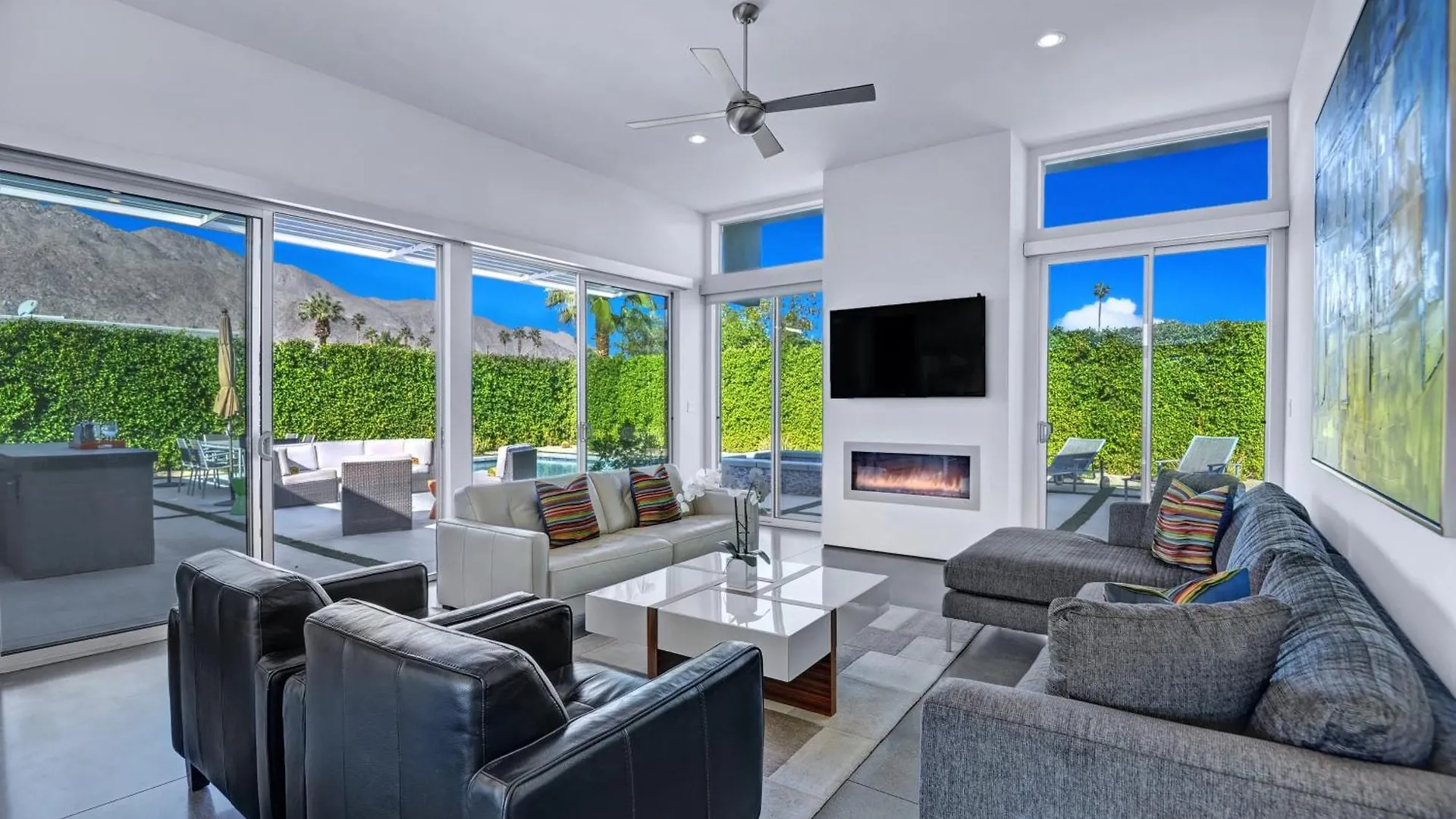 Oranj Door Modern - 4Br Pool, Hot Tub, Large Backyard Βίλα Παλμ Σπρινγκς 0*,  Ηνωμένες Πολιτείες της Αμερικής