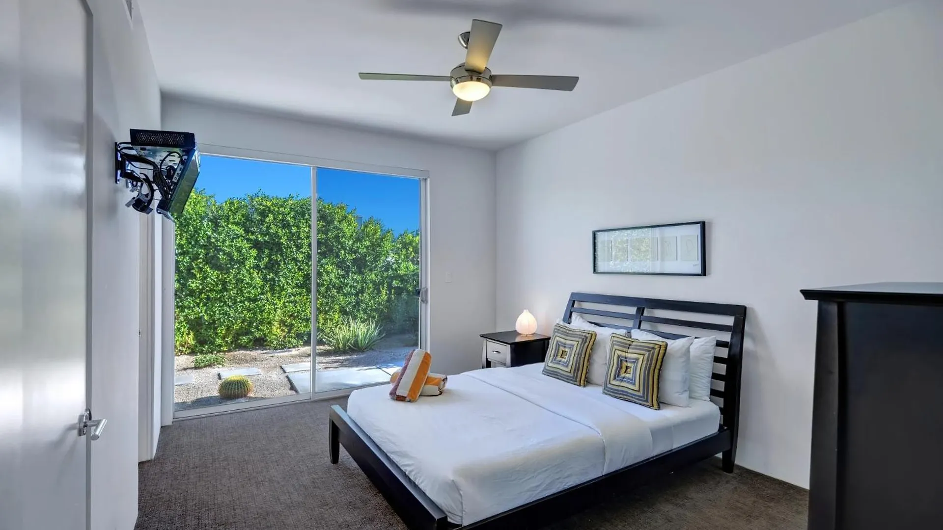 Σπίτι διακοπών Oranj Door Modern - 4Br Pool, Hot Tub, Large Backyard Βίλα Παλμ Σπρινγκς