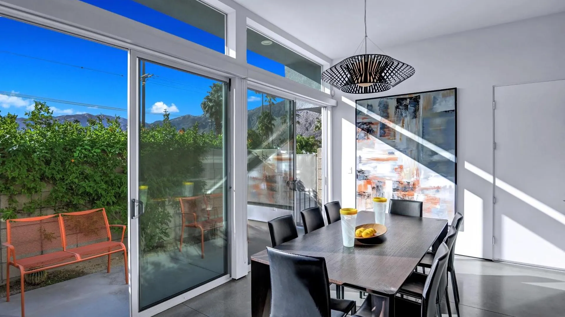 Oranj Door Modern - 4Br Pool, Hot Tub, Large Backyard Βίλα Παλμ Σπρινγκς 0*,  Ηνωμένες Πολιτείες της Αμερικής