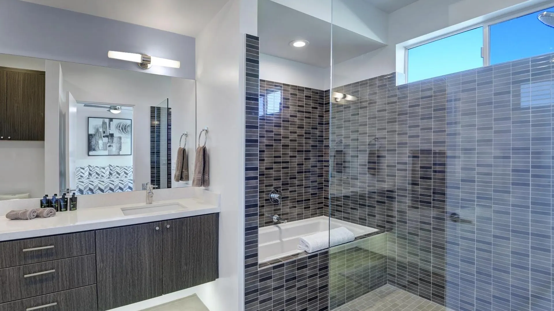 Σπίτι διακοπών Oranj Door Modern - 4Br Pool, Hot Tub, Large Backyard Βίλα Παλμ Σπρινγκς