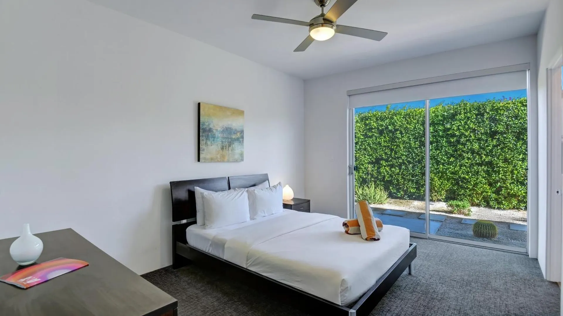 Vila Oranj Door Modern - 4Br Pool, Hot Tub, Large Backyard Palm Springs